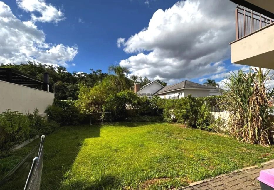 Casa com 3 Dormitórios à venda, 210 m² por R$ 1.080.000,00 Casa com 3 Dormitórios à venda, 210 m² por R$ 1.080.000,00