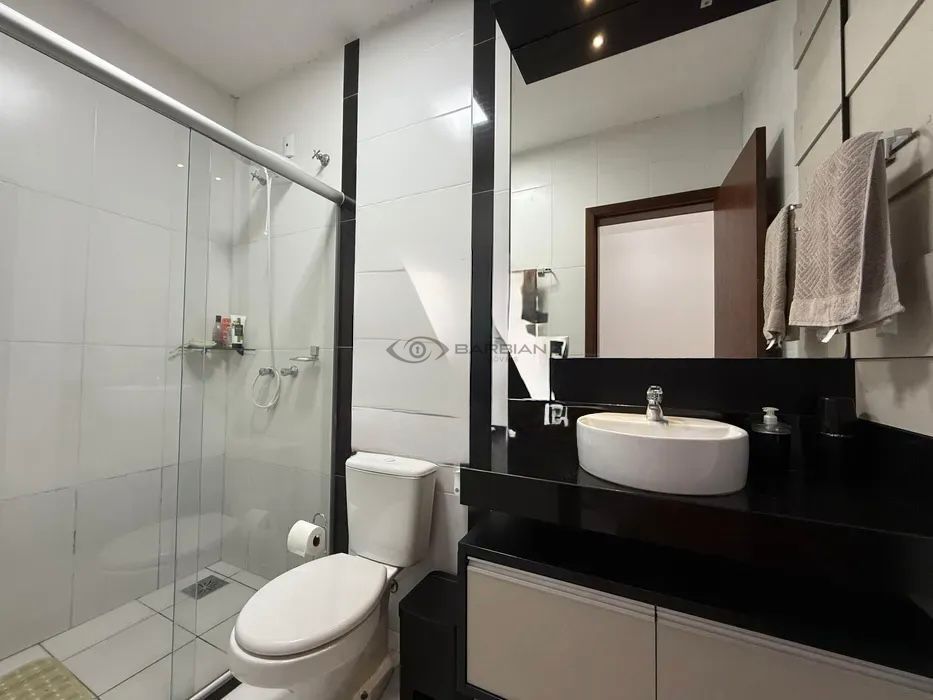 Apartamento com 2 Dormitórios à venda, 82 m² por R$ 430.000,00 Apartamento com 2 Dormitórios à venda, 82 m² por R$ 430.000,00