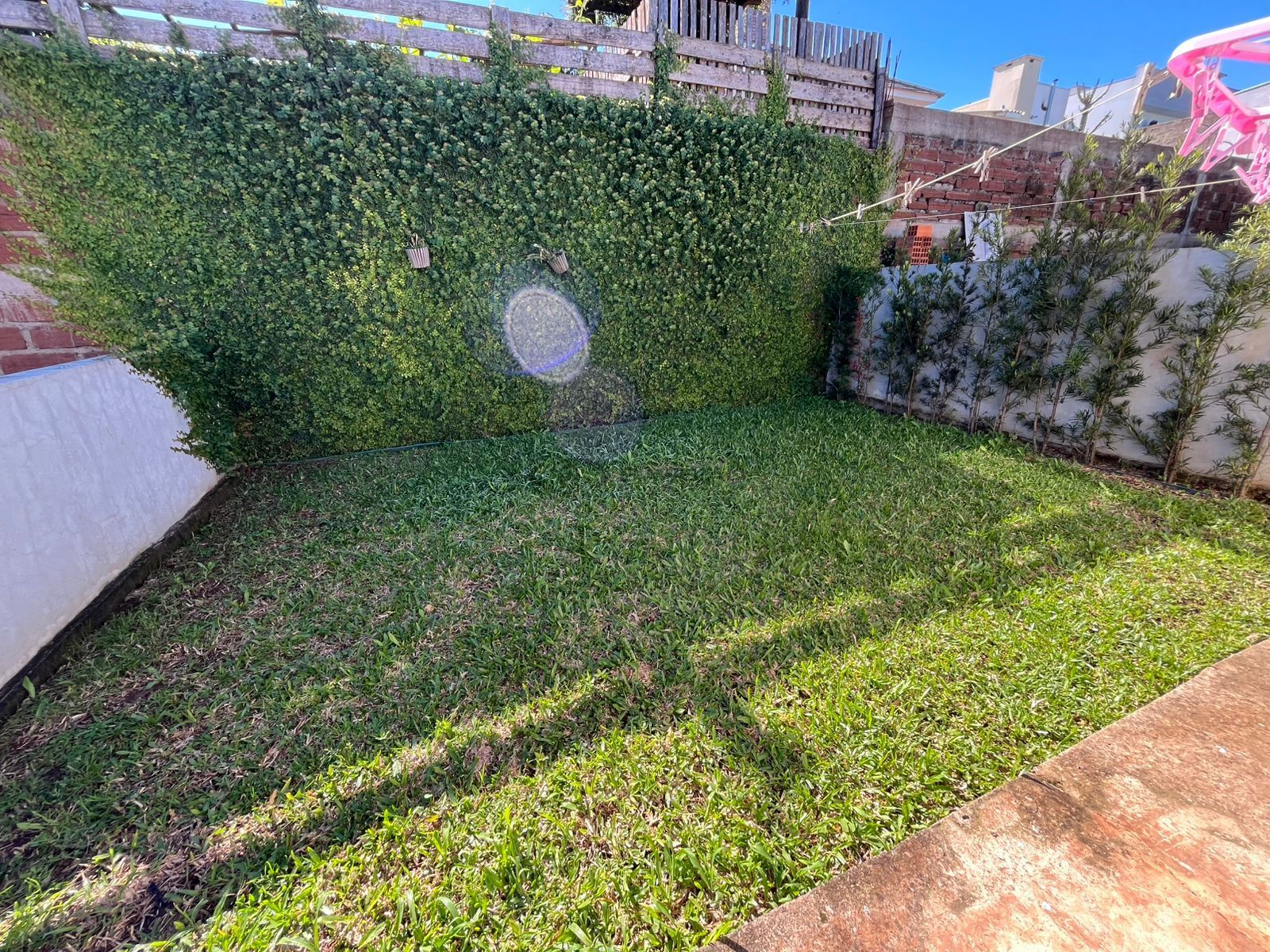 Casa com 2 Dormitórios à venda, 73 m² por R$ 315.000,00 Casa com 2 Dormitórios à venda, 73 m² por R$ 315.000,00