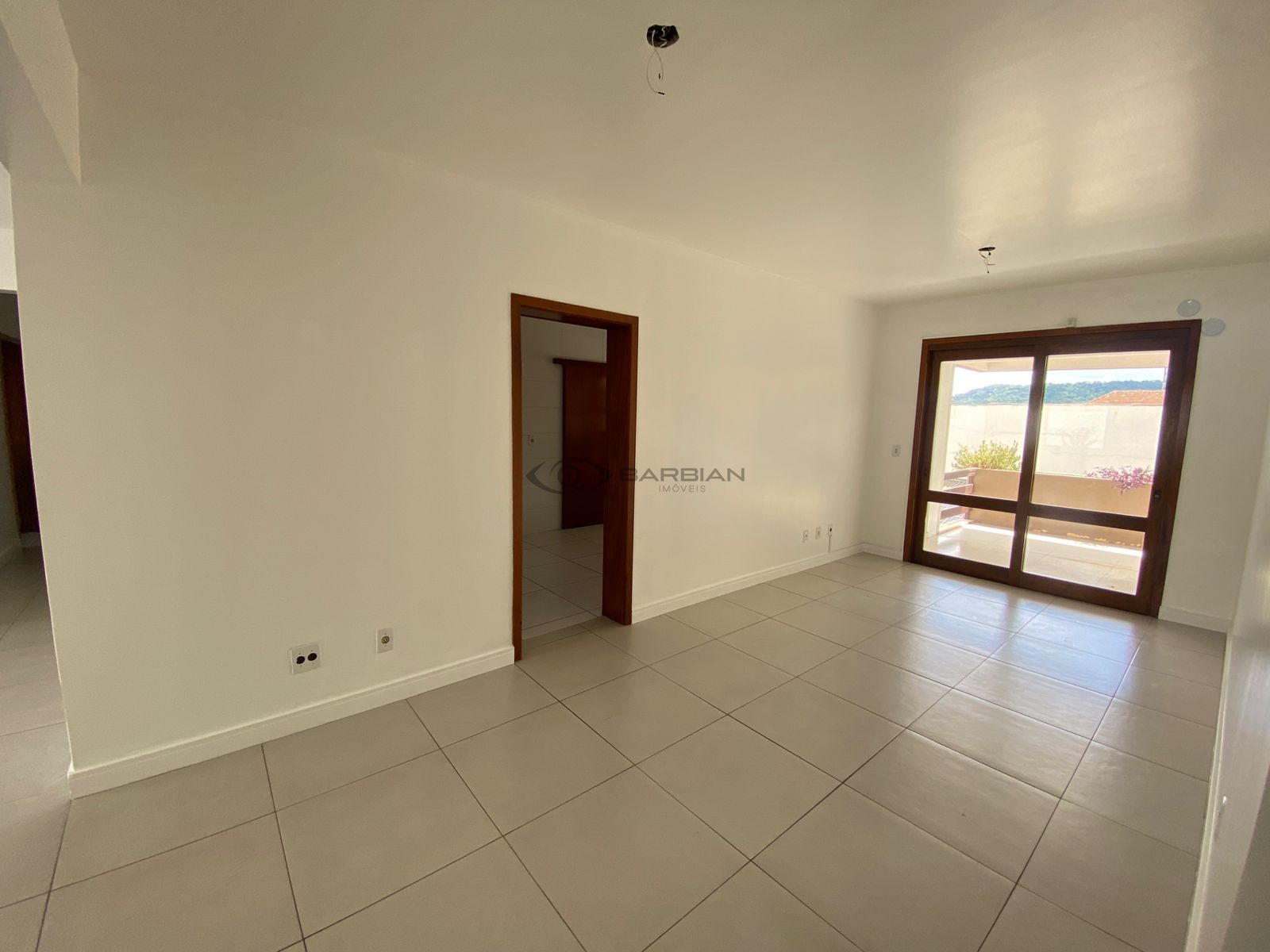Apartamento com 4 Dormitórios à venda, 234 m² por R$ 800.000,00 Apartamento com 4 Dormitórios à venda, 234 m² por R$ 800.000,00