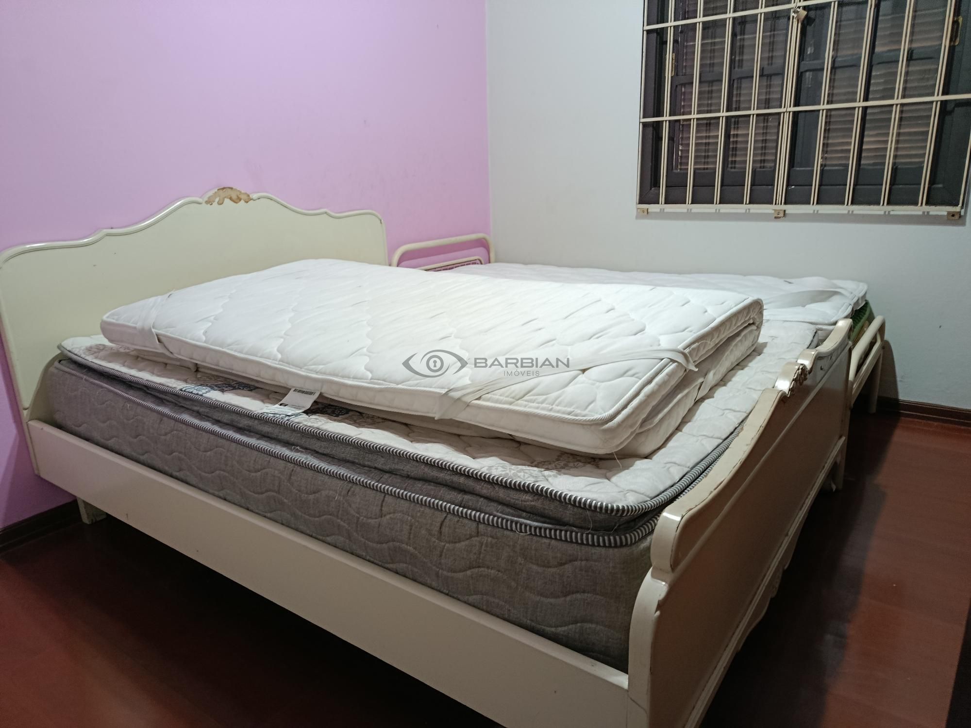 Casa com 4 Dormitórios à venda, 220 m² por R$ 680.000,00 Casa com 4 Dormitórios à venda, 220 m² por R$ 680.000,00