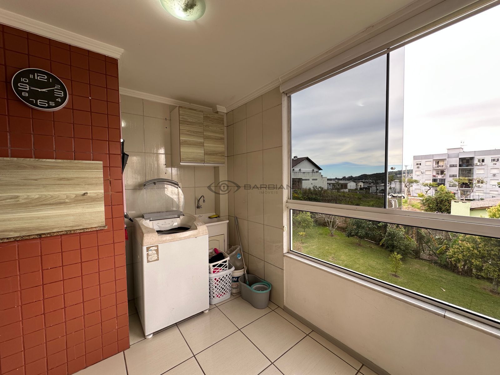 Apartamento com 2 Dormitórios à venda, 76 m² por R$ 375.000,00 Apartamento com 2 Dormitórios à venda, 76 m² por R$ 375.000,00