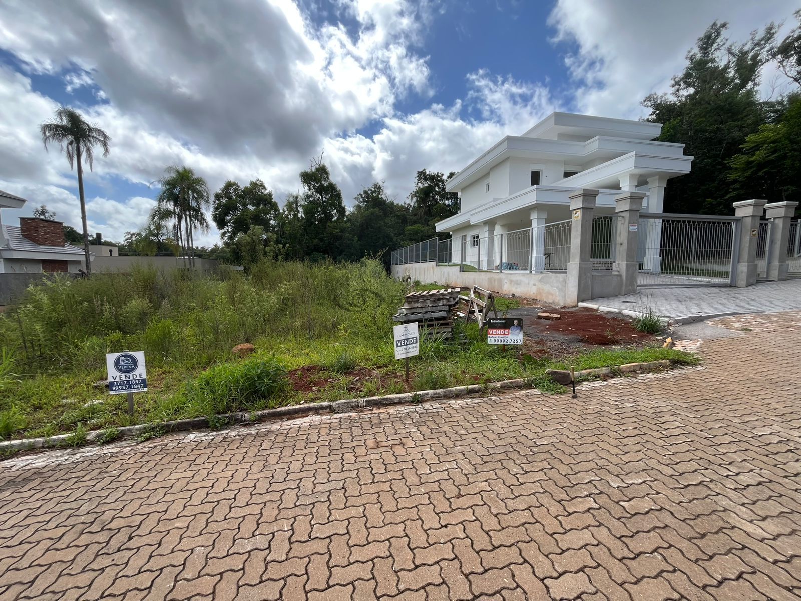 Terreno/Lote à venda  no Country - Santa Cruz do Sul, RS. Imóveis