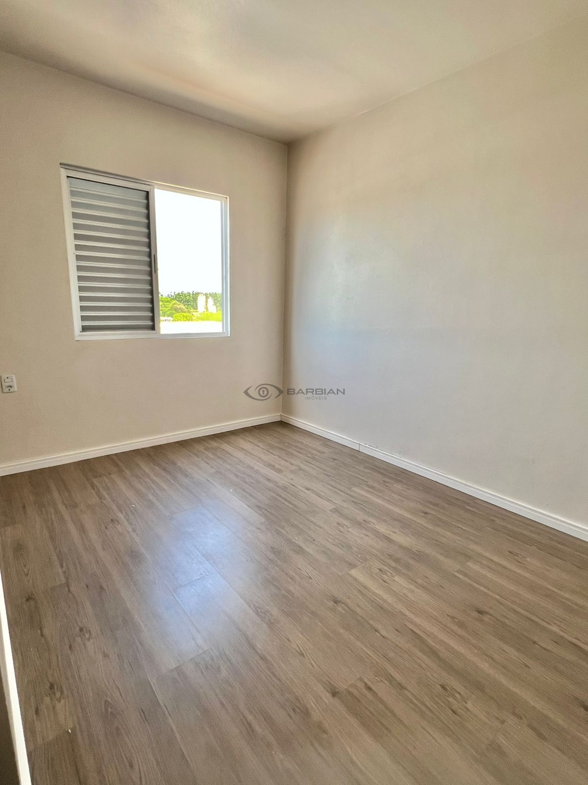 Apartamento com 2 Dormitórios à venda, 54 m² por R$ 300.000,00 Apartamento com 2 Dormitórios à venda, 54 m² por R$ 300.000,00