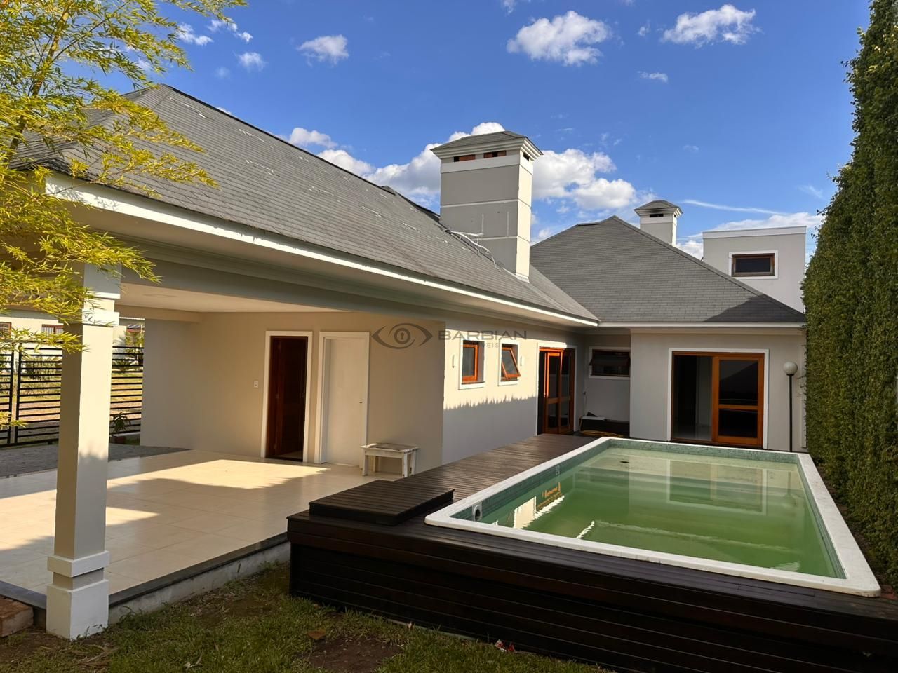 Casa à venda  no Linha Santa Cruz - Santa Cruz do Sul, RS. Imóveis