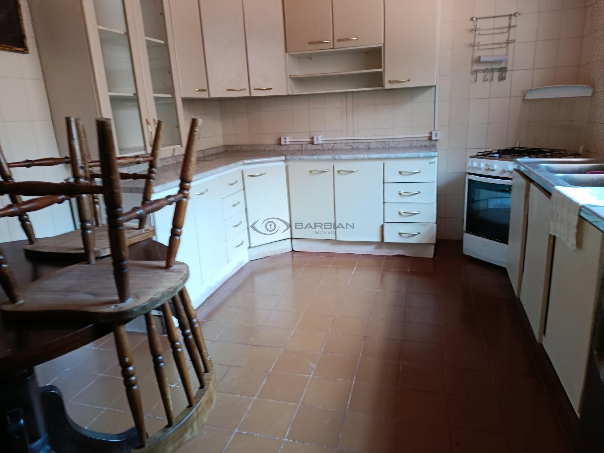 Casa com 4 Dormitórios à venda, 220 m² por R$ 680.000,00 Casa com 4 Dormitórios à venda, 220 m² por R$ 680.000,00