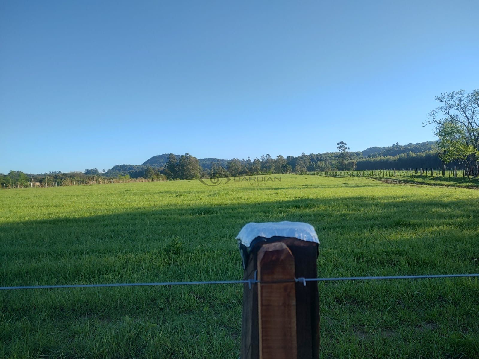 Fazenda/sítio/chácara/haras com 3 Dormitórios à venda, 100 m² por R$ 890.000,00 Fazenda/sítio/chácara/haras com 3 Dormitórios à venda, 100 m² por R$ 890.000,00