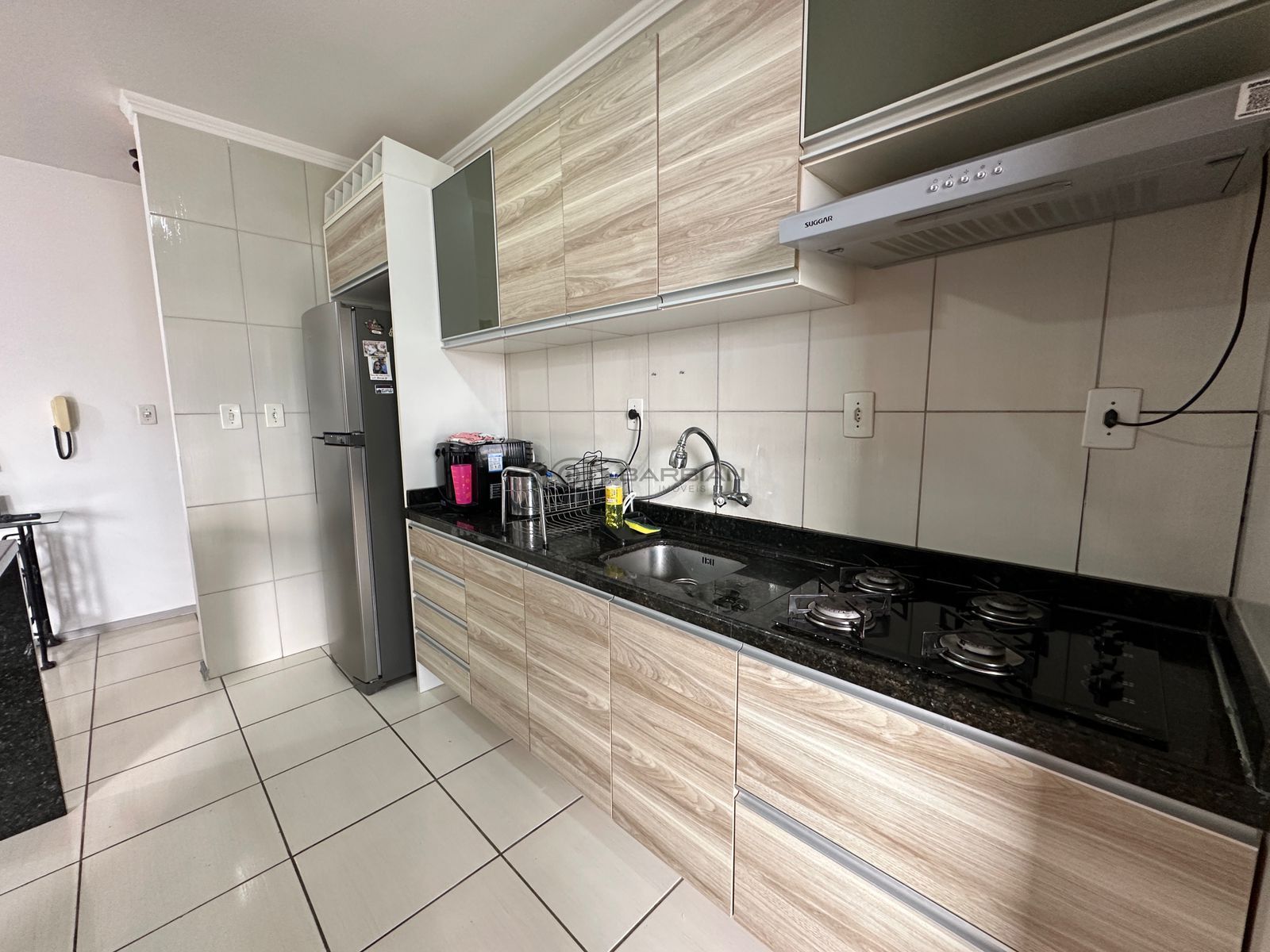 Apartamento com 2 Dormitórios à venda, 76 m² por R$ 375.000,00 Apartamento com 2 Dormitórios à venda, 76 m² por R$ 375.000,00