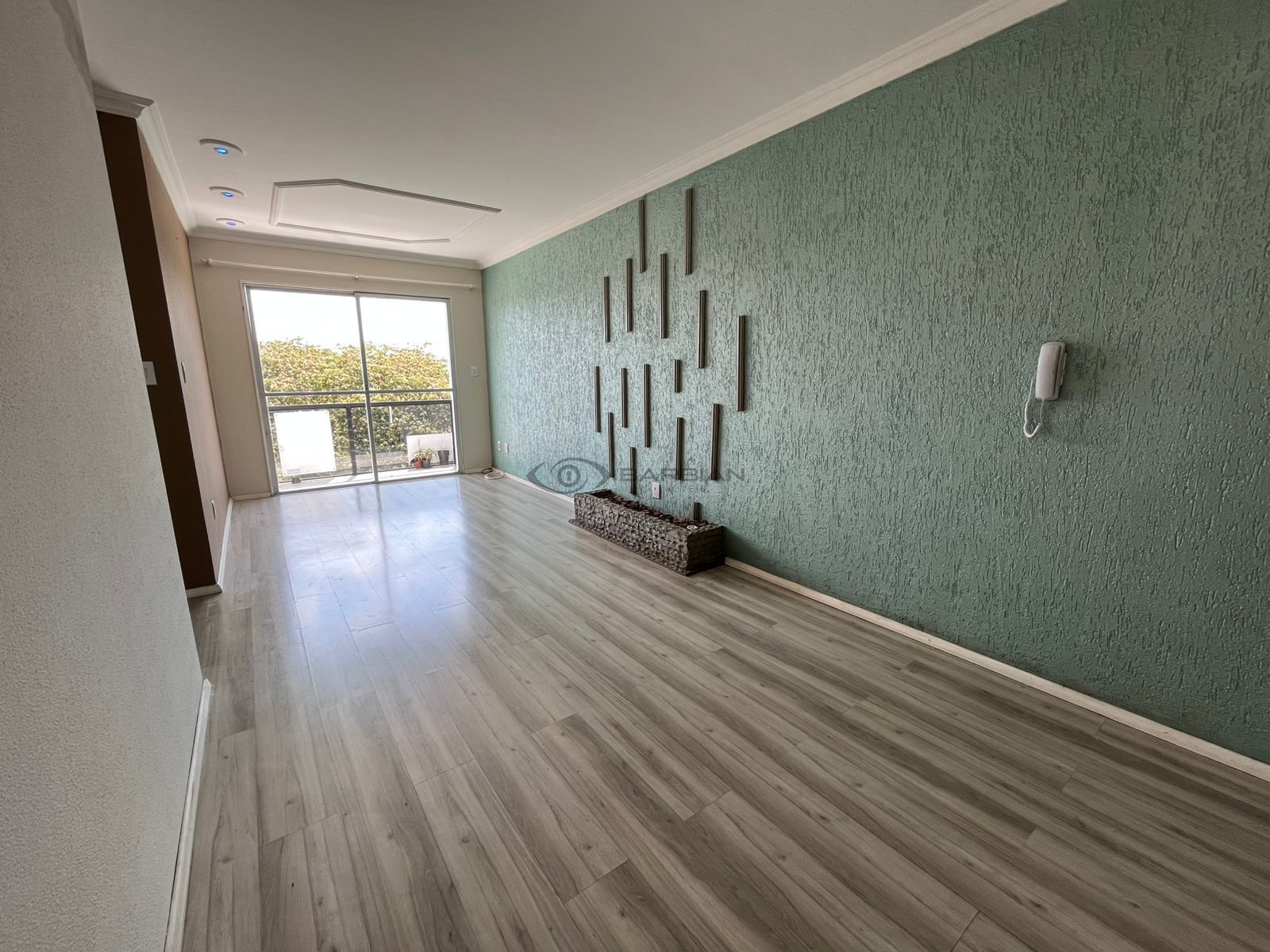 Apartamento com 2 Dormitórios à venda, 61 m² por R$ 240.000,00 Apartamento com 2 Dormitórios à venda, 61 m² por R$ 240.000,00