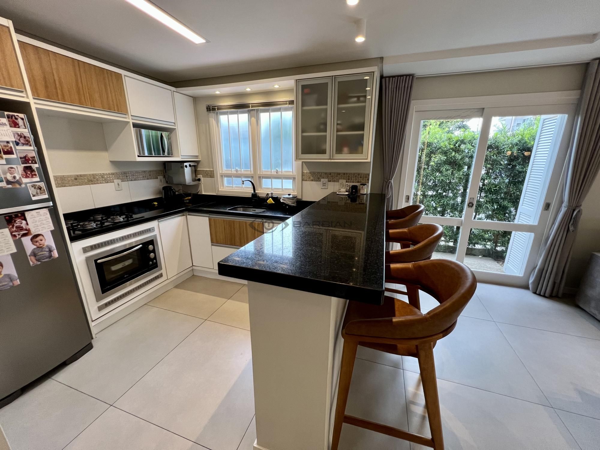 Apartamento com 3 Dormitórios à venda, 116 m² por R$ 750.000,00 Apartamento com 3 Dormitórios à venda, 116 m² por R$ 750.000,00