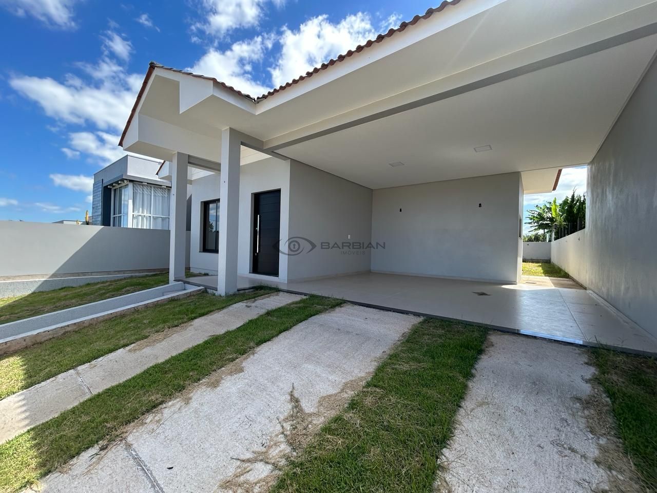 Casa com 3 Dormitórios à venda, 144 m² por R$ 700.000,00 Casa com 3 Dormitórios à venda, 144 m² por R$ 700.000,00