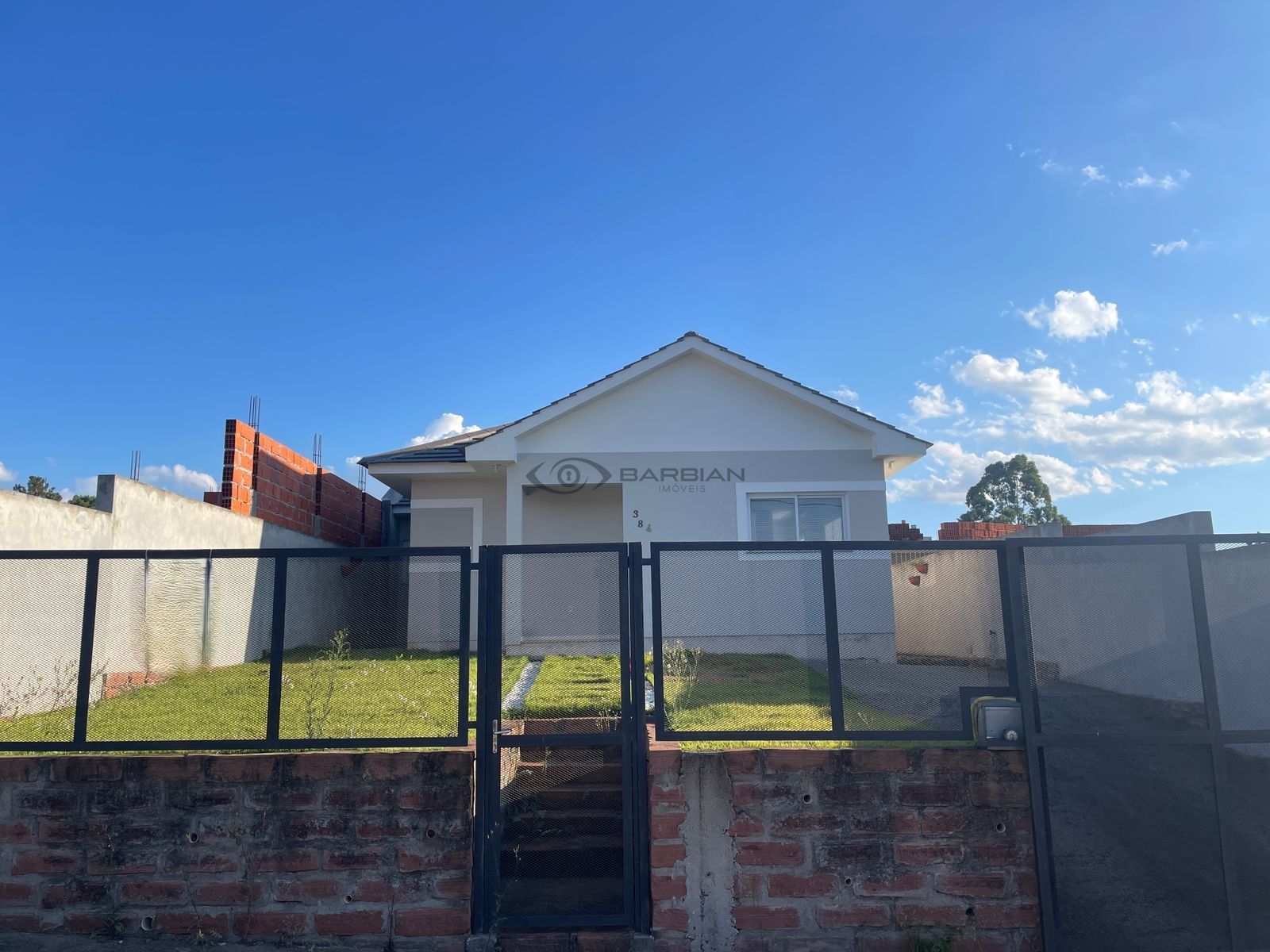 Casa à venda  no Linha Santa Cruz - Santa Cruz do Sul, RS. Imóveis