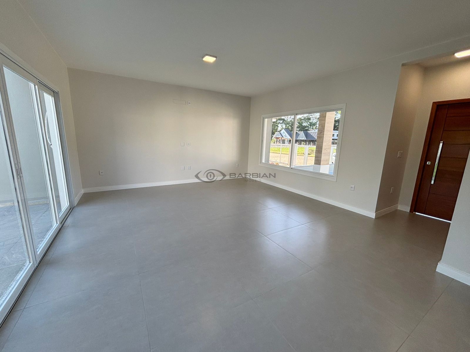 Casa com 3 Dormitórios à venda, 134 m² por R$ 760.000,00 Casa com 3 Dormitórios à venda, 134 m² por R$ 760.000,00