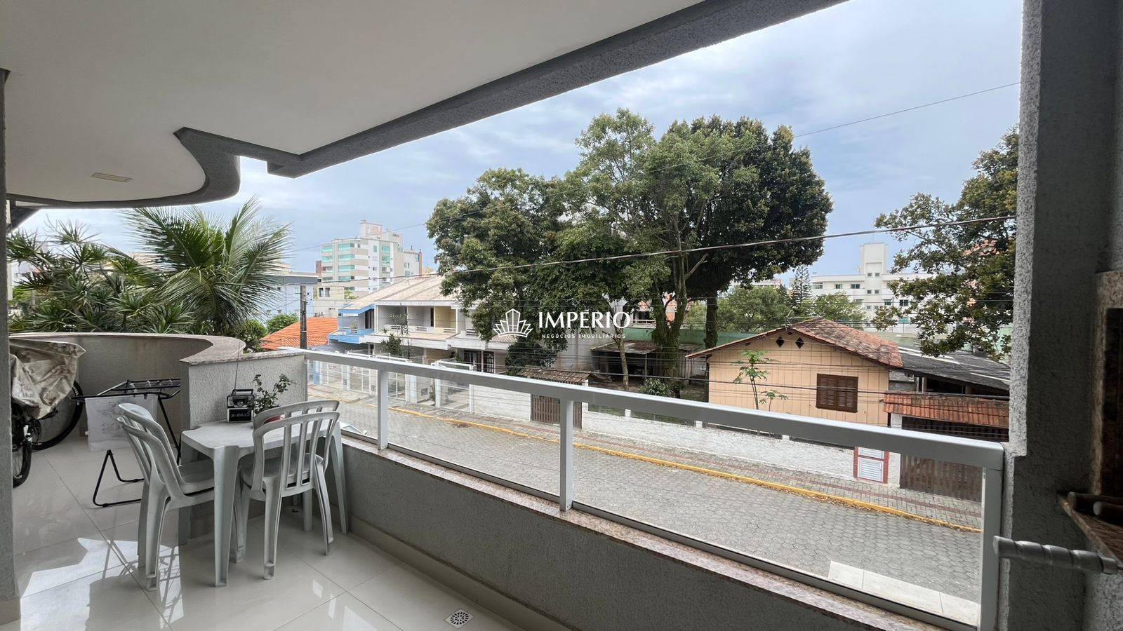 Apartamento  venda  no Bombas - Bombinhas, SC. Imveis