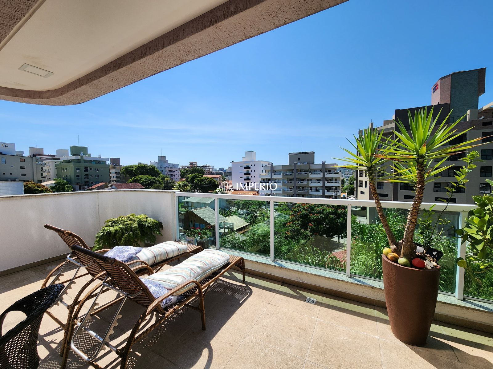 Apartamento à venda  no Bombas - Bombinhas, SC. Imóveis