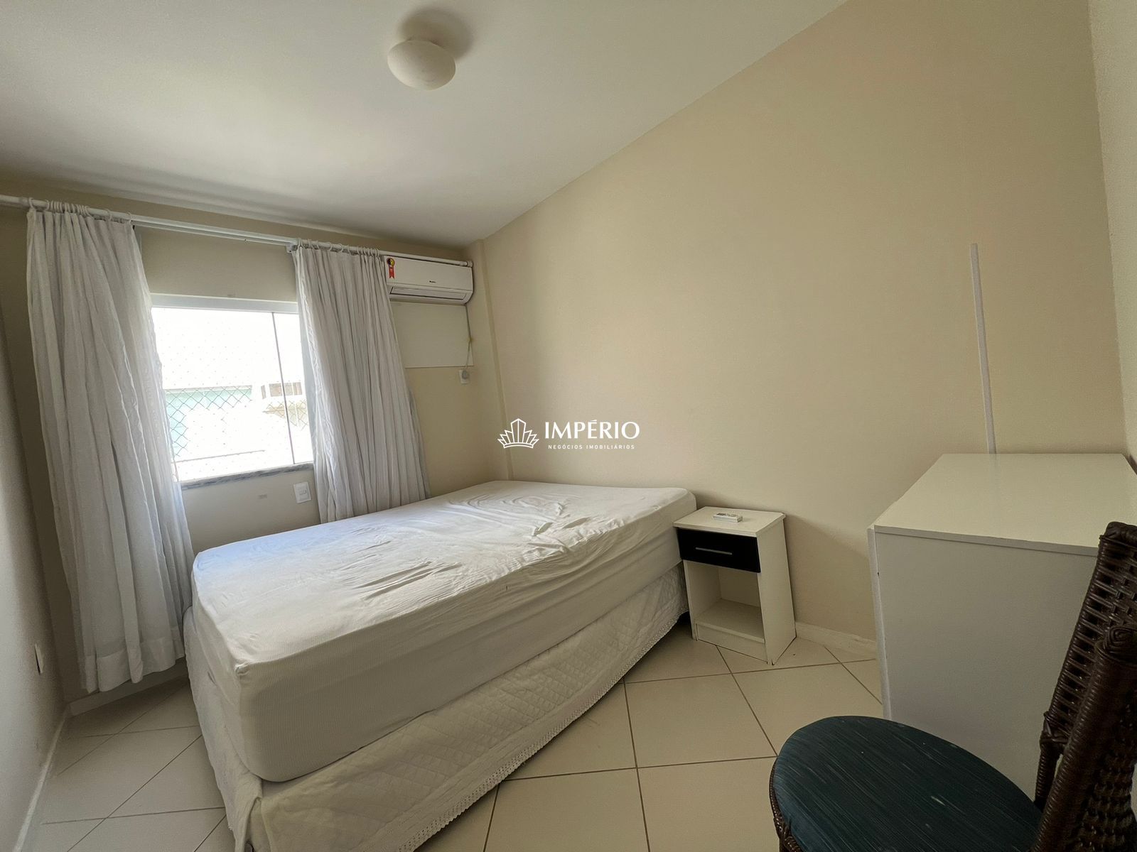 Apartamento com 2 Dormitórios à venda, 66 m² por R$ 450.000,00 Apartamento com 2 Dormitórios à venda, 66 m² por R$ 450.000,00