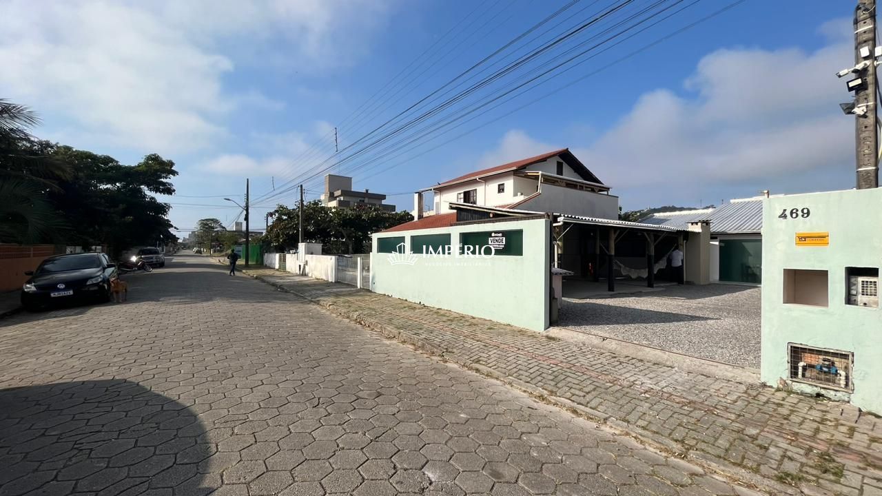 Casa  venda  no Bombas - Bombinhas, SC. Imveis