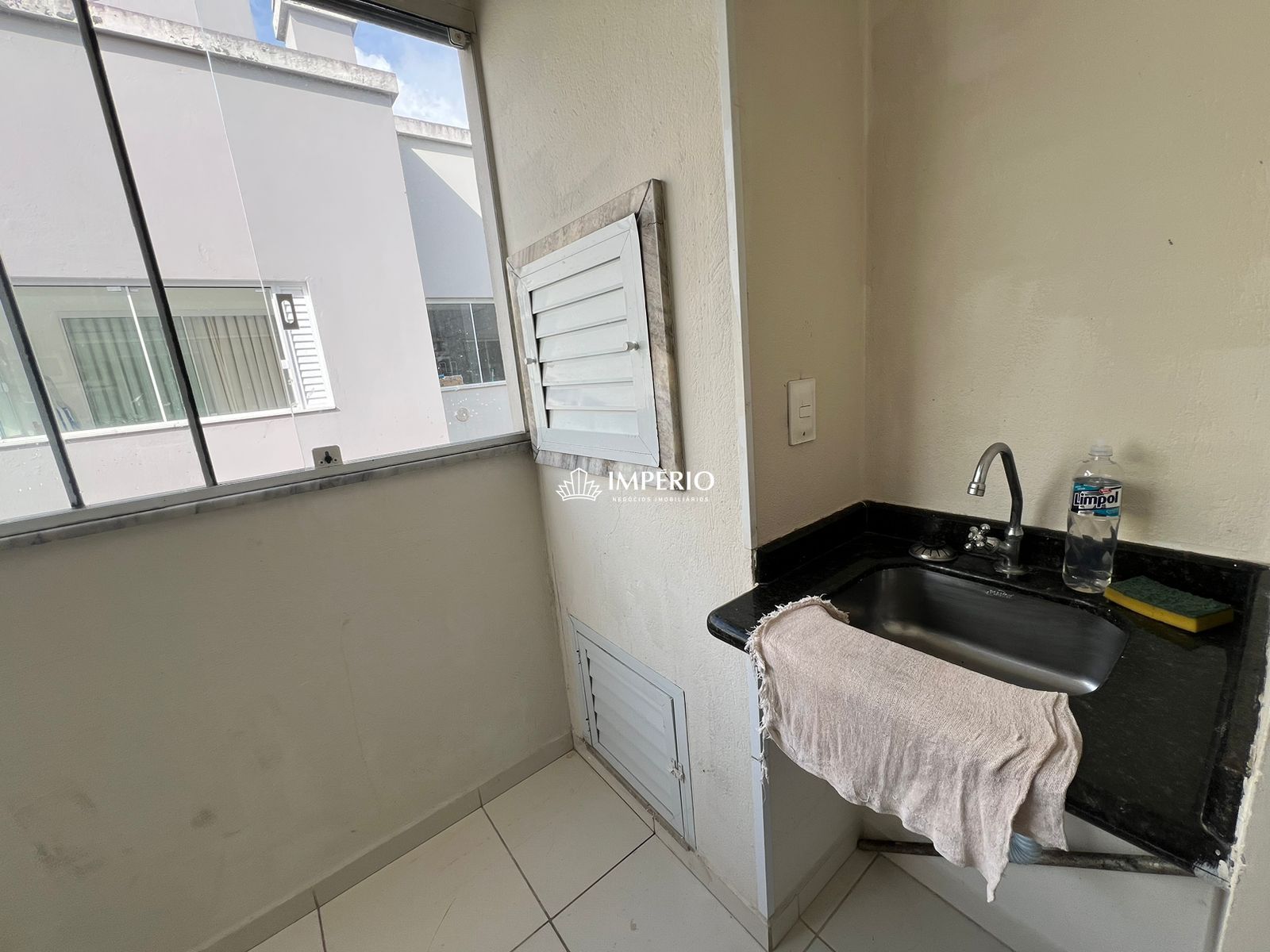 Apartamento com 2 Dormitórios à venda, 66 m² por R$ 450.000,00 Apartamento com 2 Dormitórios à venda, 66 m² por R$ 450.000,00
