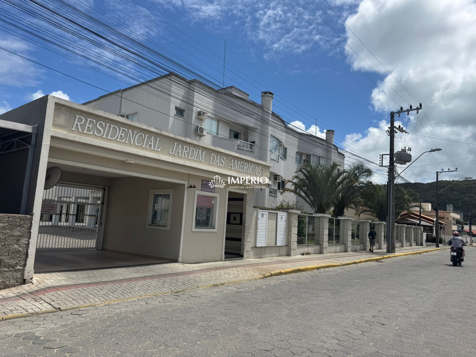 Apartamento à venda  no Bombas - Bombinhas, SC. Imóveis