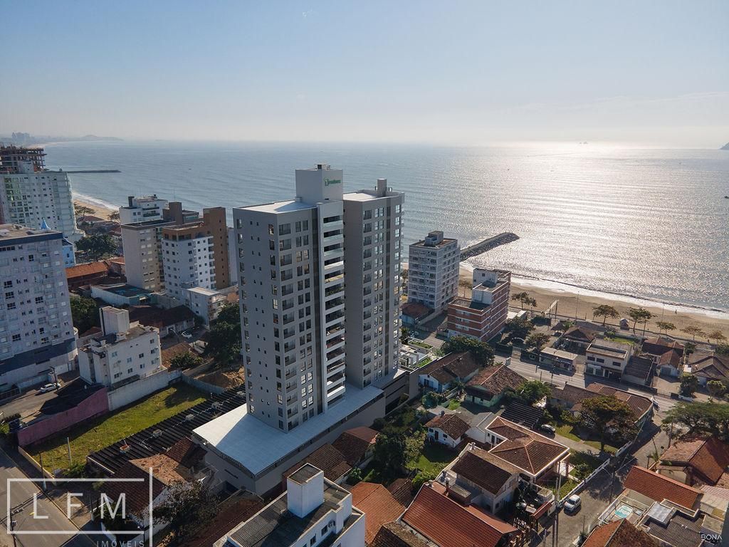 Apartamento à venda  no Centro - Balneário Piçarras, SC. Imóveis