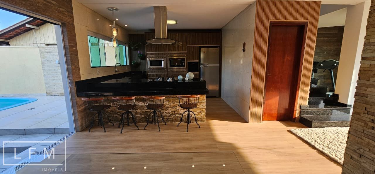 Sobrado mobiliado com piscina e acabamento de alto padrao Barra Velha Sc