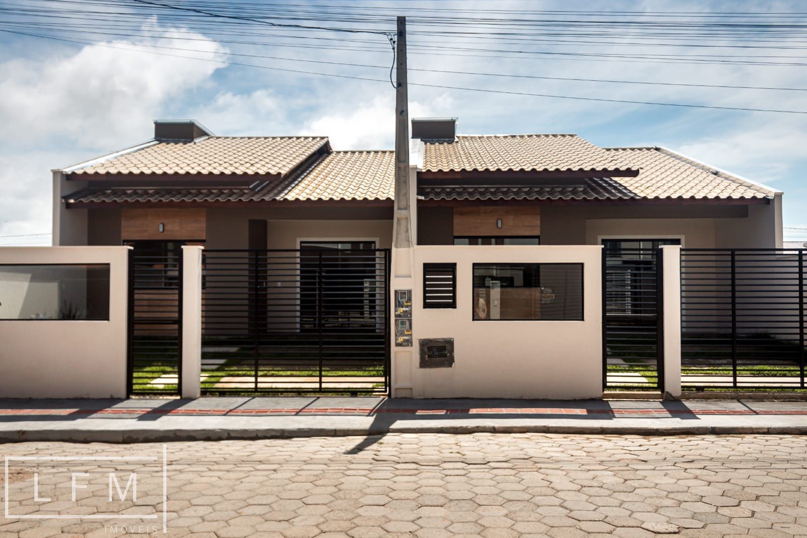 Casa, 2 quartos, 74 m² - Foto 1