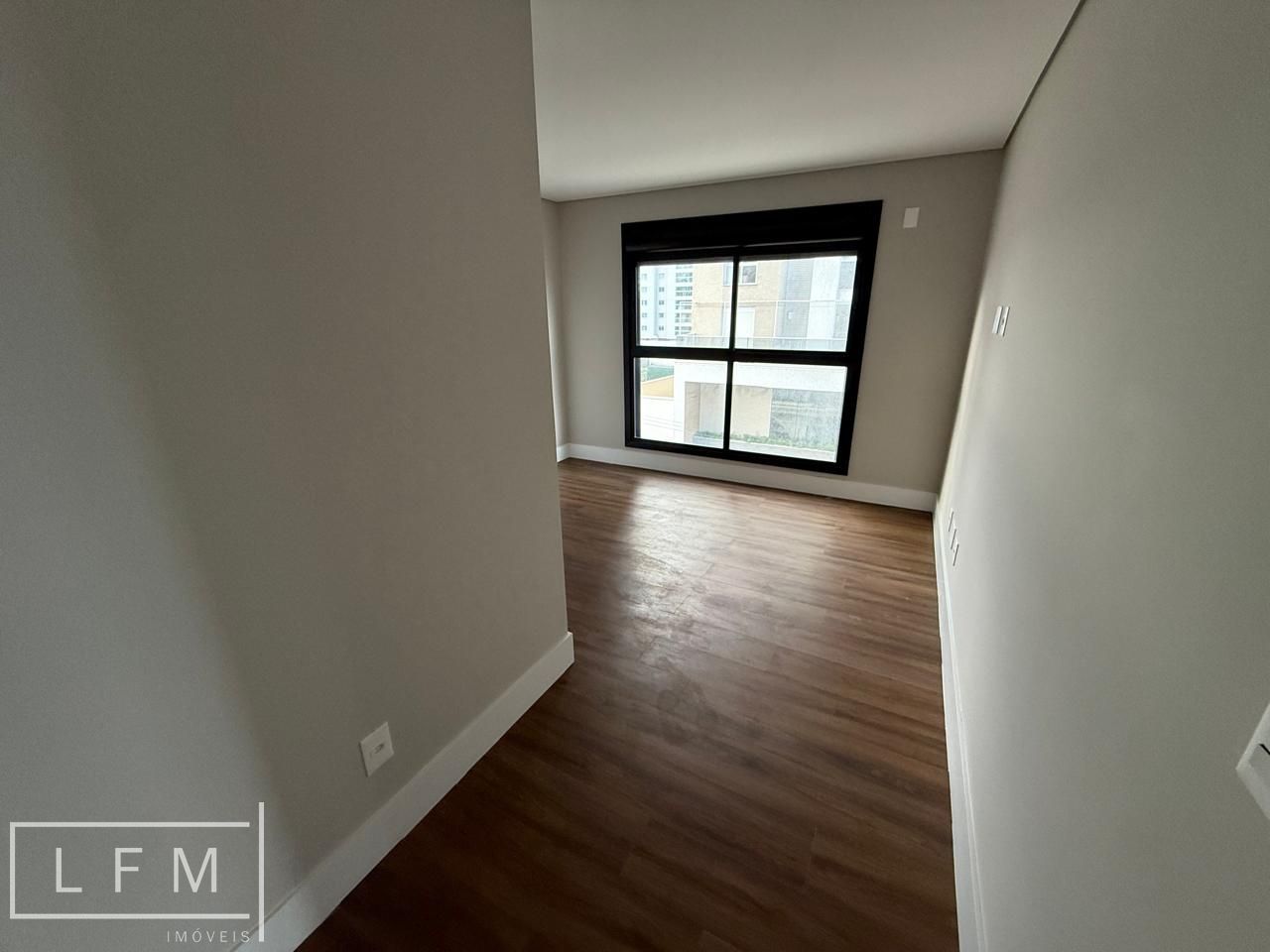 Apartamento pronto para morar frente mar em Balneário Piçarras Sc
