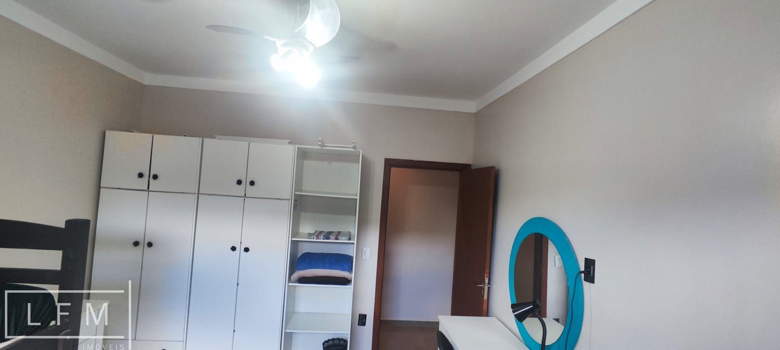 Casa à venda com 3 quartos, 250m² - Foto 38