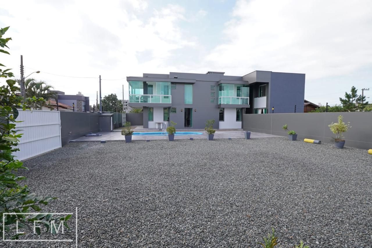 Casa, 4 quartos, 341 m² - Foto 2