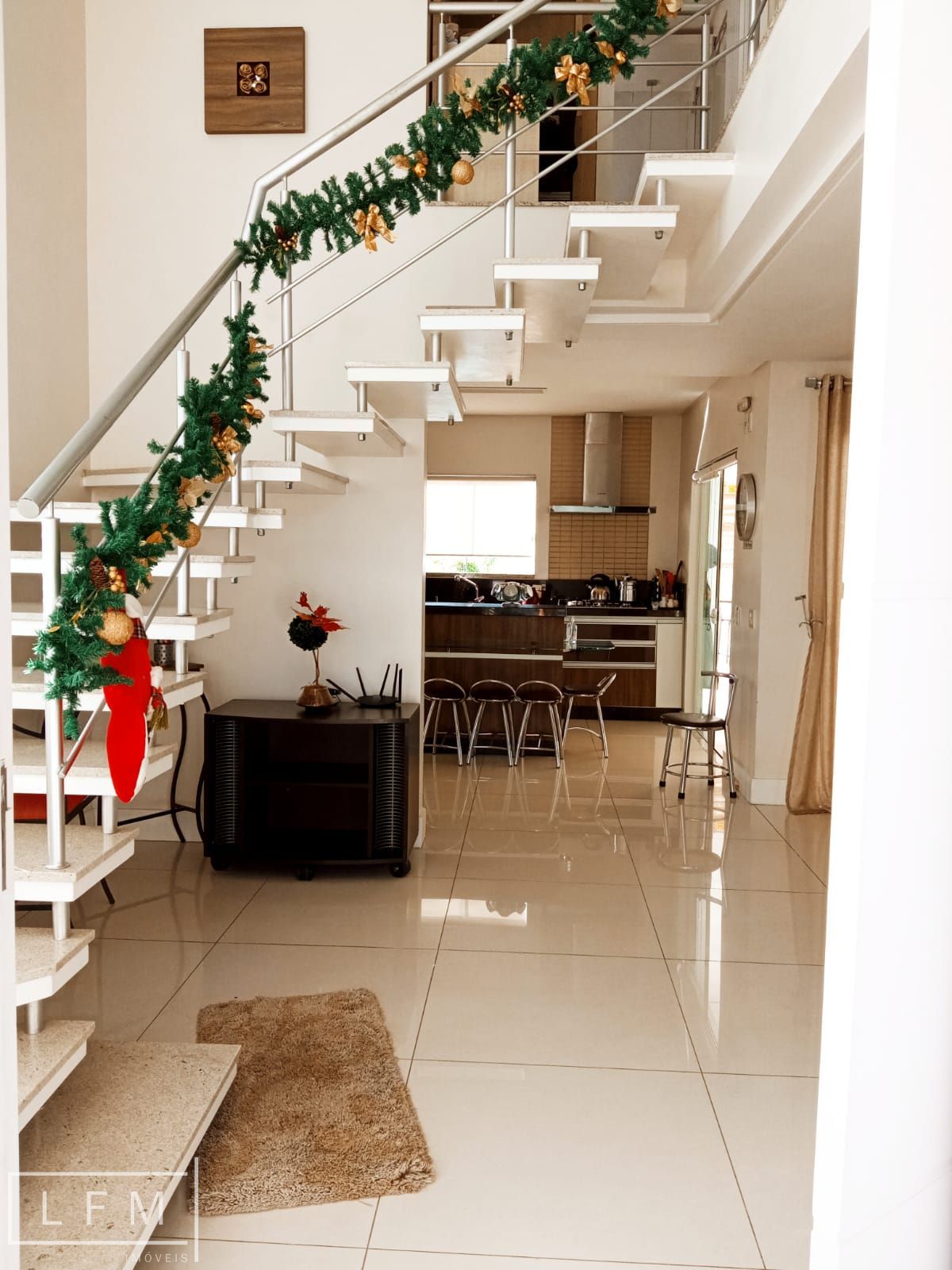 Casa, 4 quartos, 240 m² - Foto 11