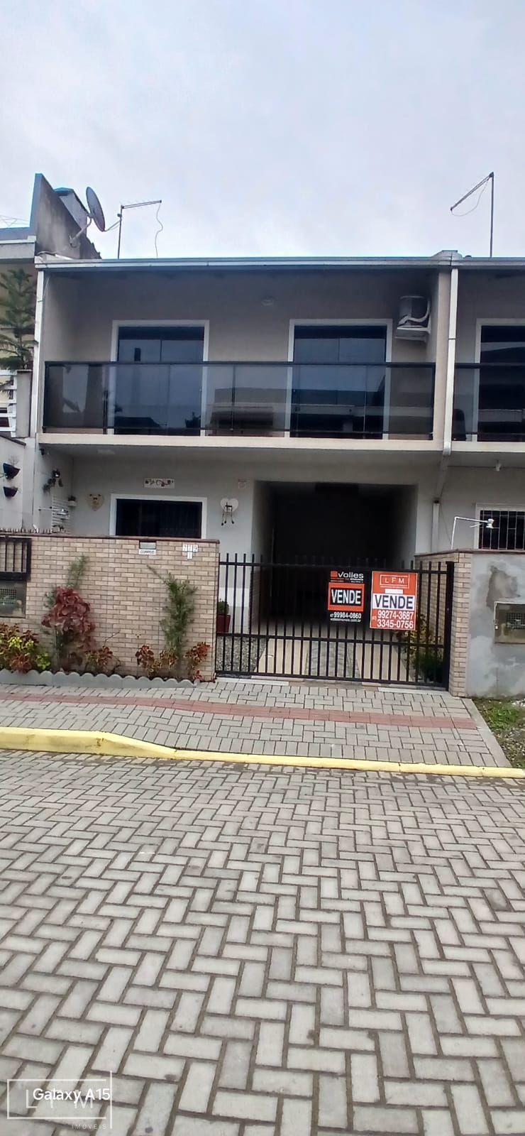 Sobrado mobiliado em Balneario Picarras Sc