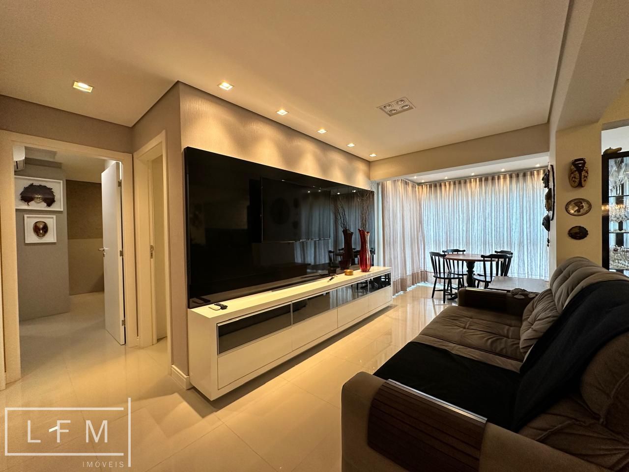 Apartamento mobiliado em home club