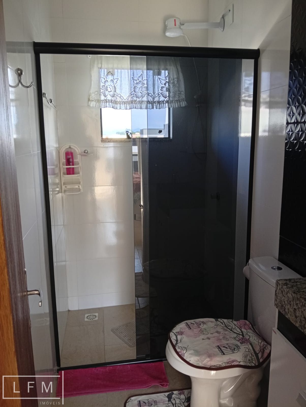Sobrado mobiliado em Balneario Picarras Sc