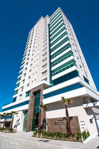 Apartamento à venda  no Itacolomi - Balneário Piçarras, SC. Imóveis