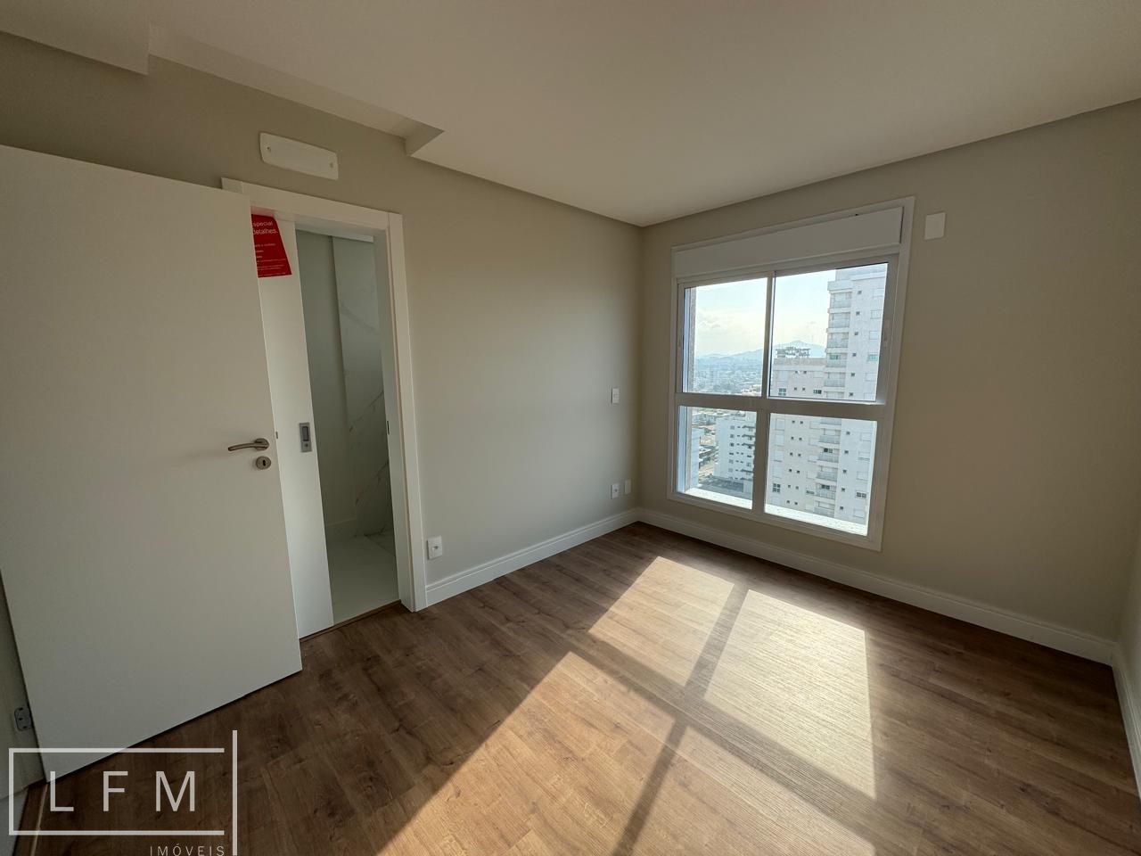 Apartamento à venda com 3 quartos, 140m² - Foto 26