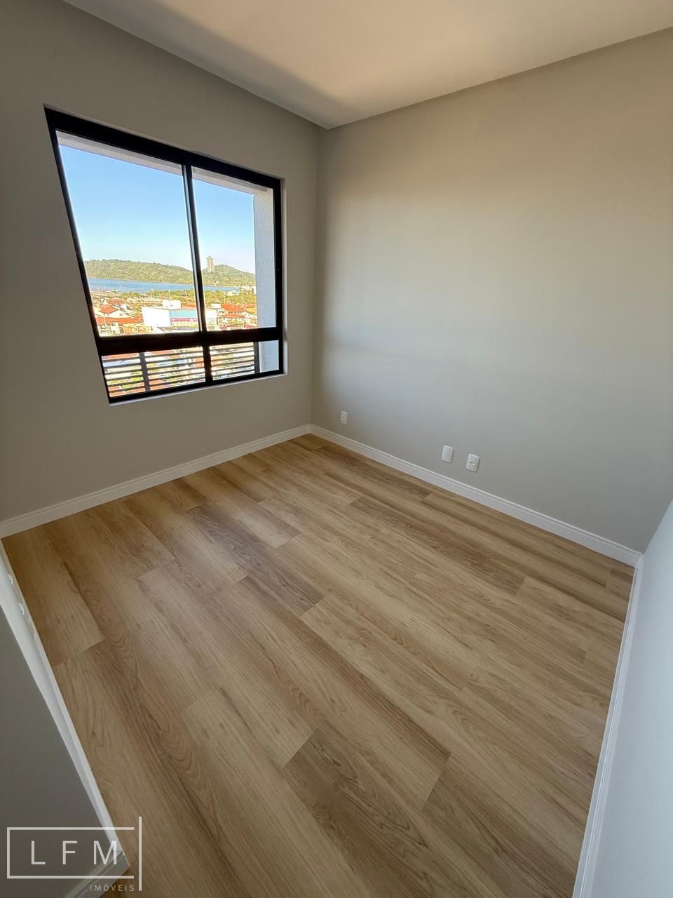 Apartamento novo com vista mar em Balneário Piçarras Sc