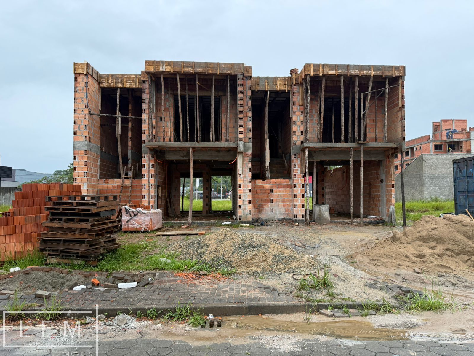 Sobrado à venda com 3 quartos, 125m² - Foto 4