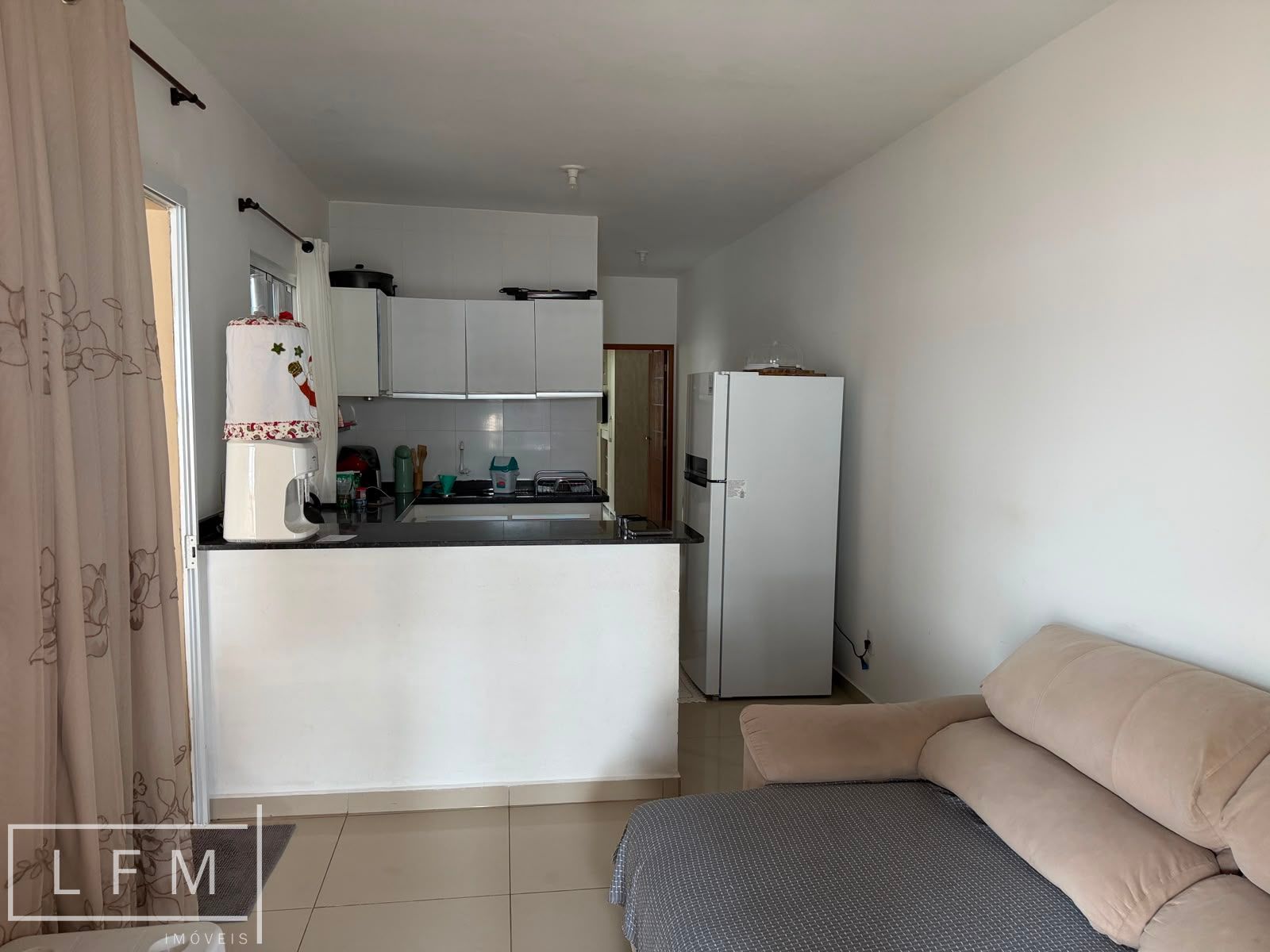 Casa geminada a venda em Balneario Picarras Sc
