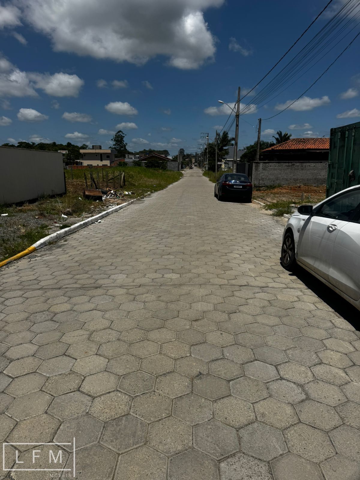Lindo sobrado proximo da praia em balneario picarras sc