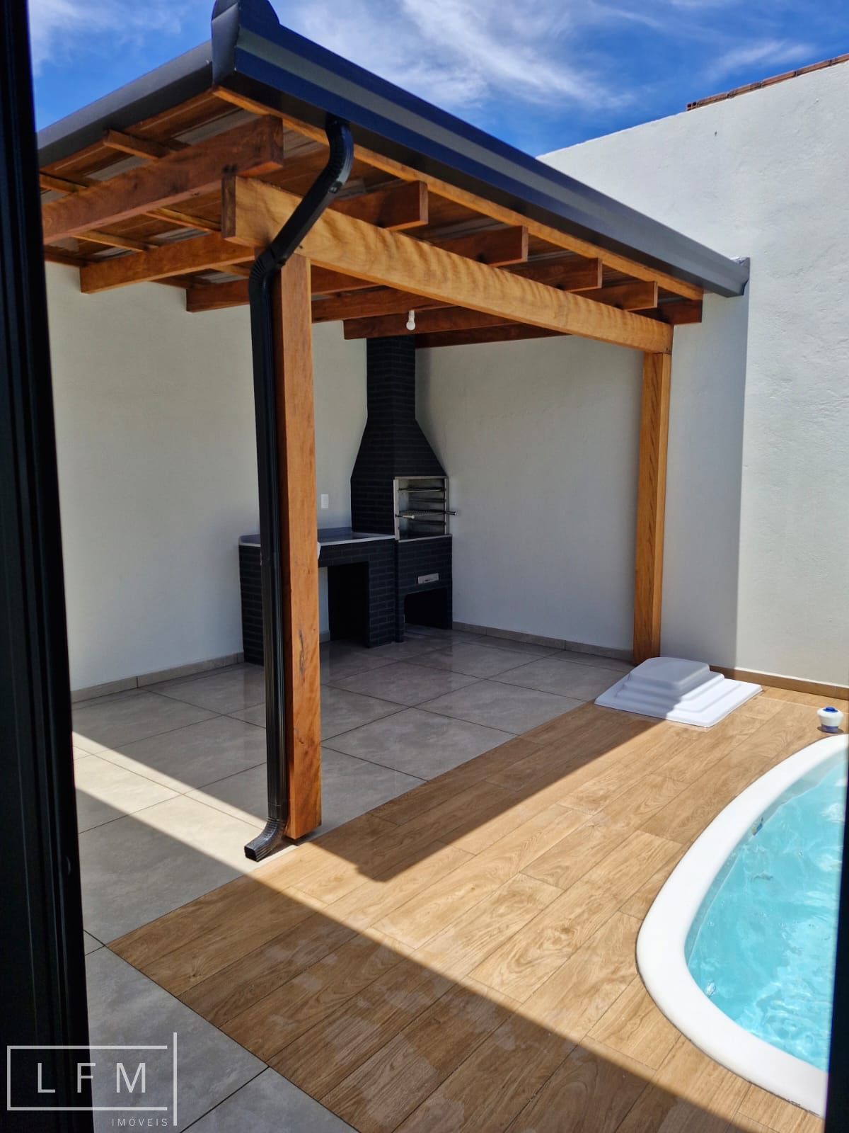 Casa com piscina em Barra Velha Sc