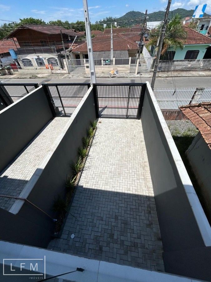 Sobrado pronto para morar em Joinville Sc