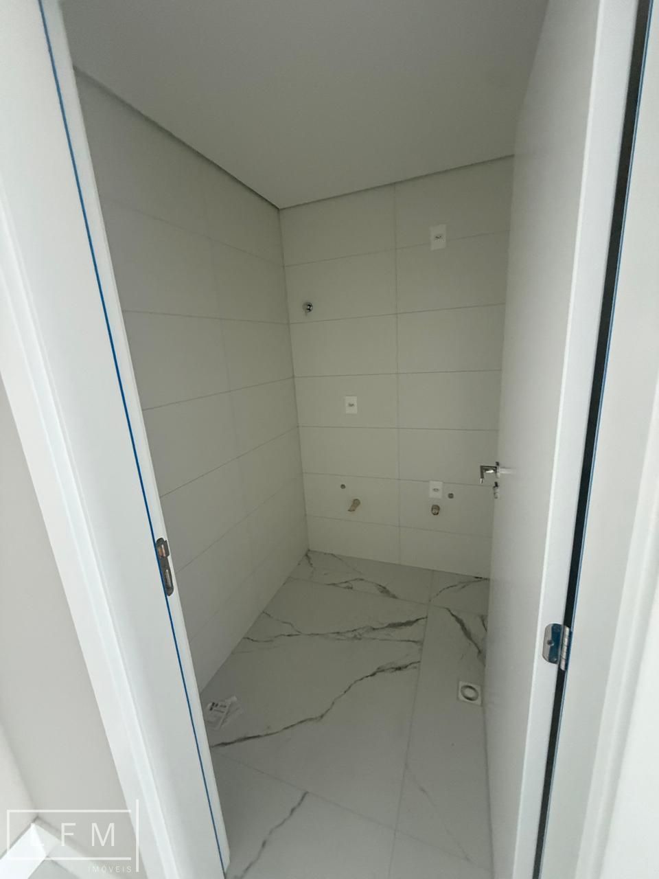 Apartamento pronto para morar frente mar em Balneário Piçarras Sc