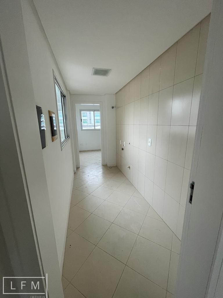 Apartamento à venda com 4 quartos, 188m² - Foto 15