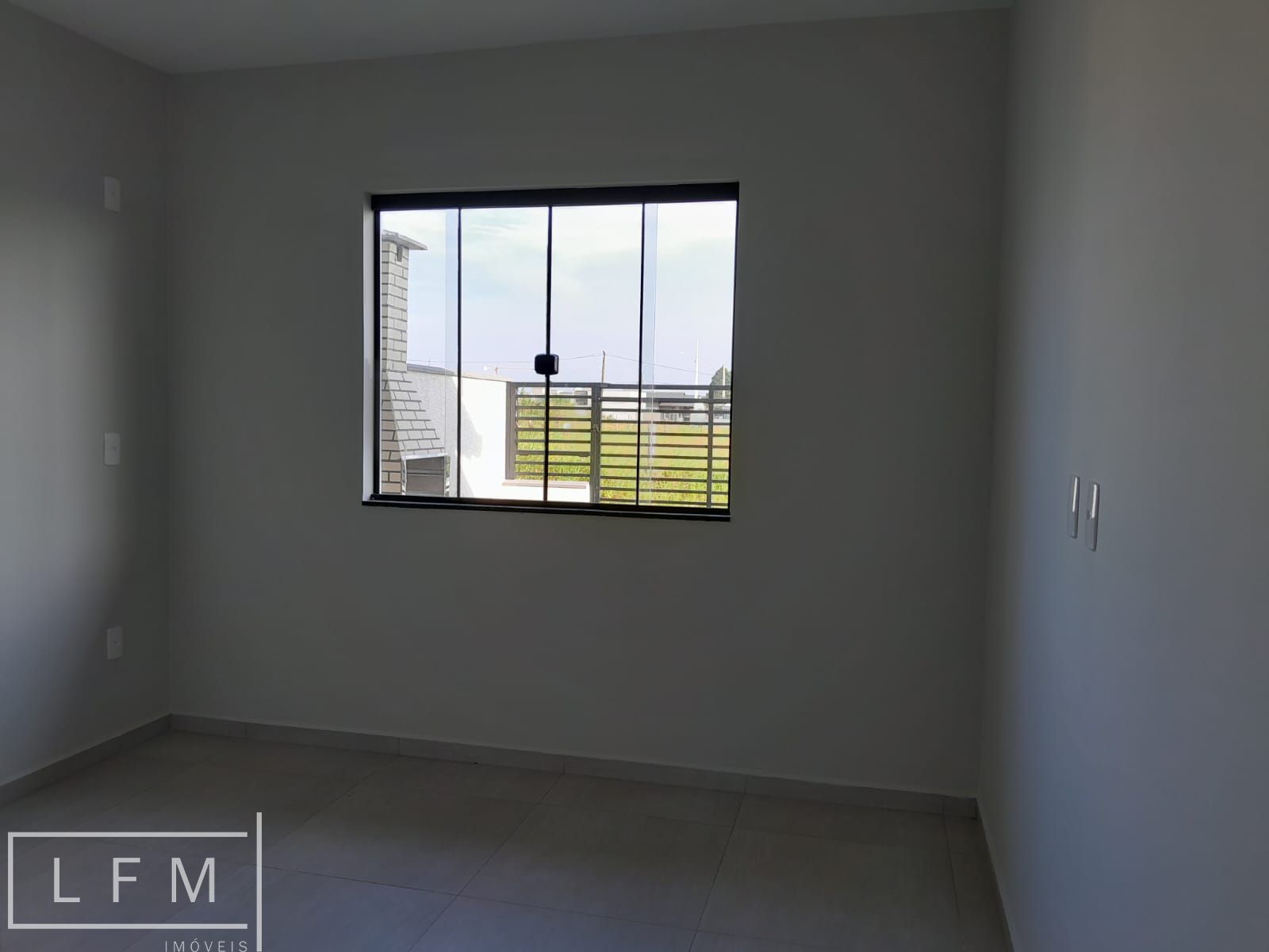 Casa à venda com 2 quartos, 53m² - Foto 12