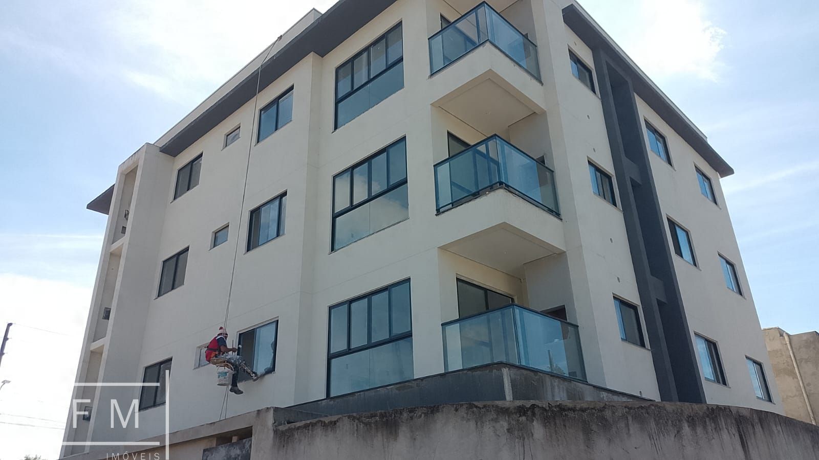 Apartamento à venda  no Itacolomi - Balneário Piçarras, SC. Imóveis