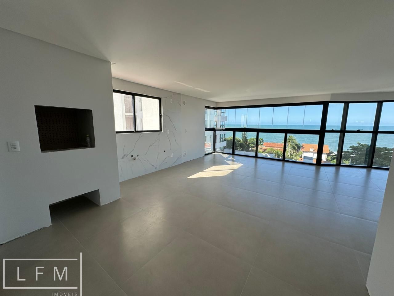 Apartamento à venda com 3 quartos, 134m² - Foto 12