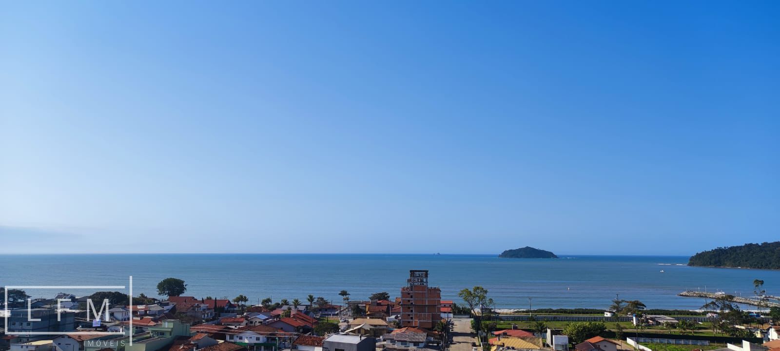 Apartamento pronto para morar no centro de Balneário Piçarras Sc