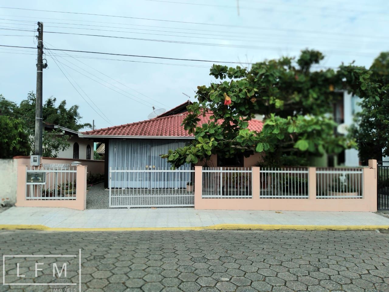 Casa  venda  no Centro - Penha, SC. Imveis