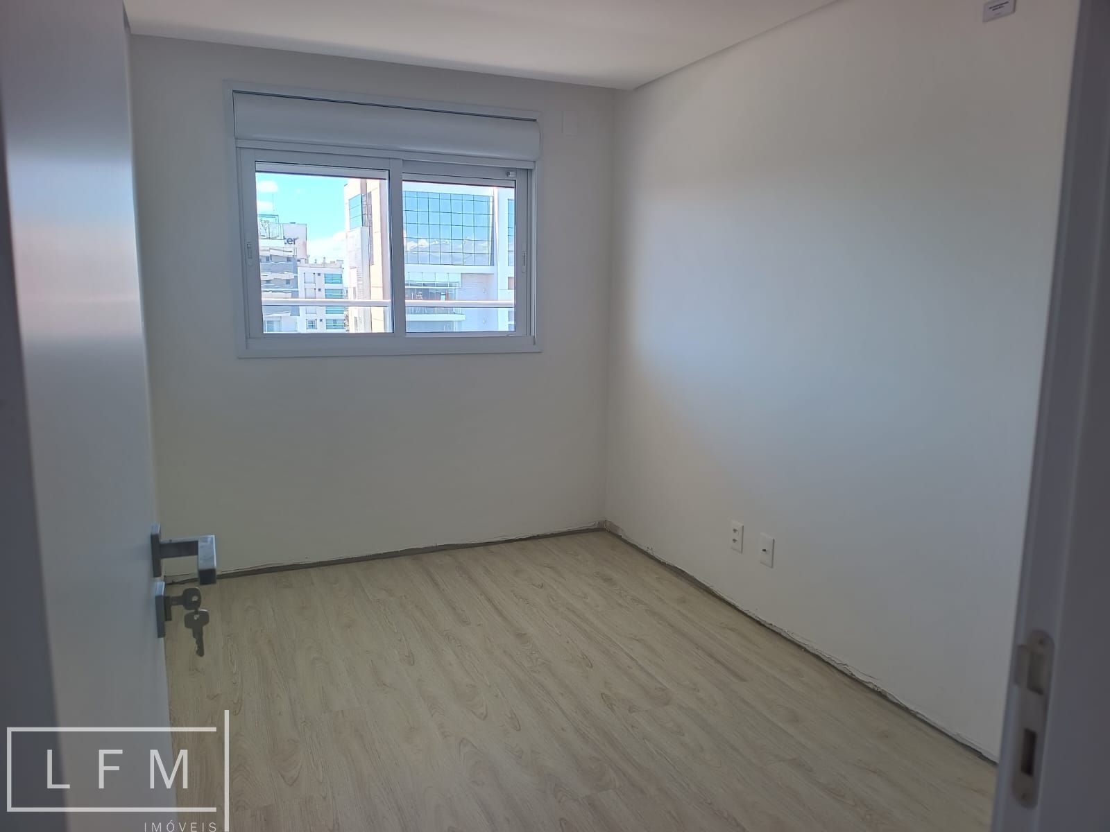 Apartamento à venda com 2 quartos, 93m² - Foto 9