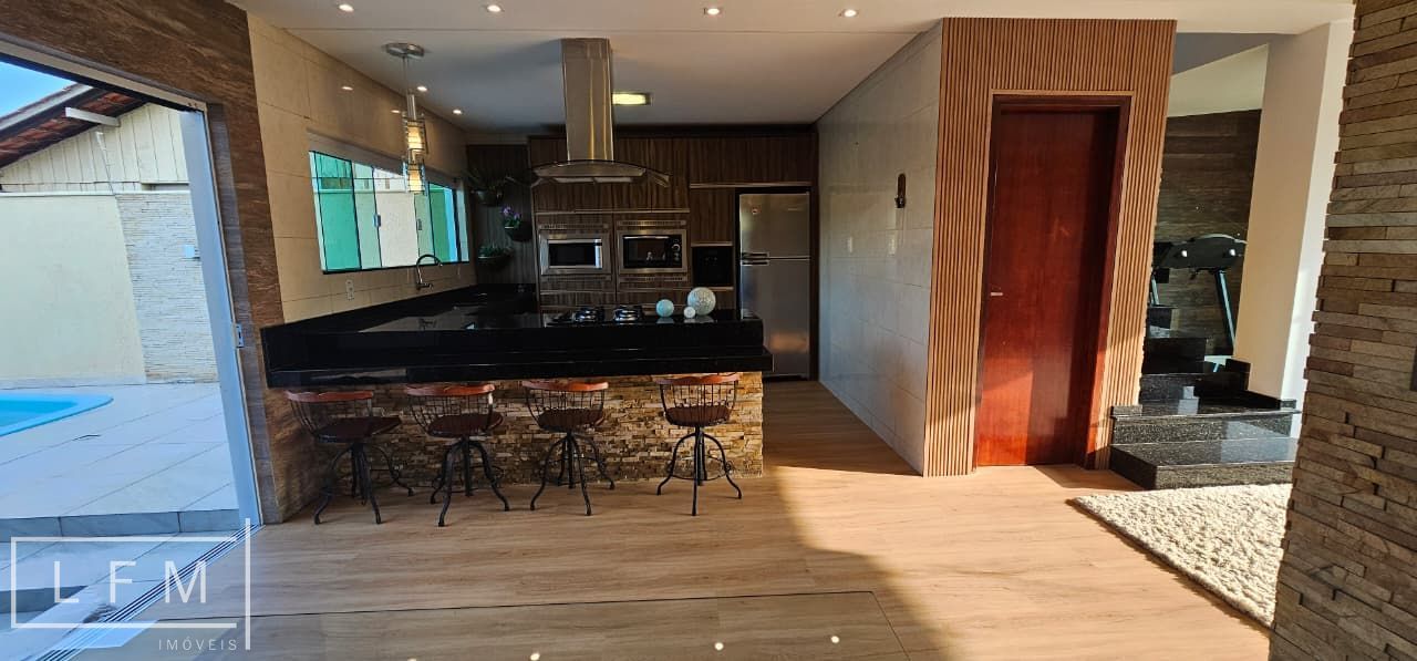 Sobrado mobiliado com piscina e acabamento de alto padrao Barra Velha Sc